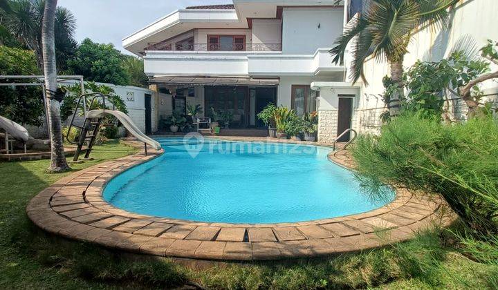 Rumah Mewah Pondok Indah Private Pool Dengan Taman Asri 2