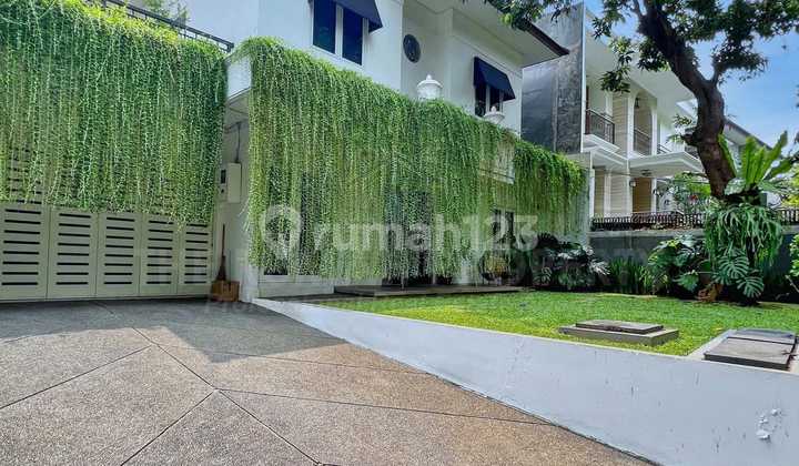 For Sale Premium Location Kebayoran Baru Design By Parama Dharma