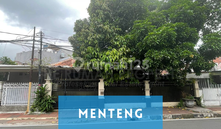 Price Drop Menteng House Strategic Location