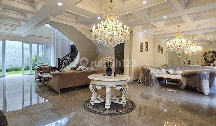 Rumah Furnished Mewah Klasik Kemang Benda Jakarta Selatan 1