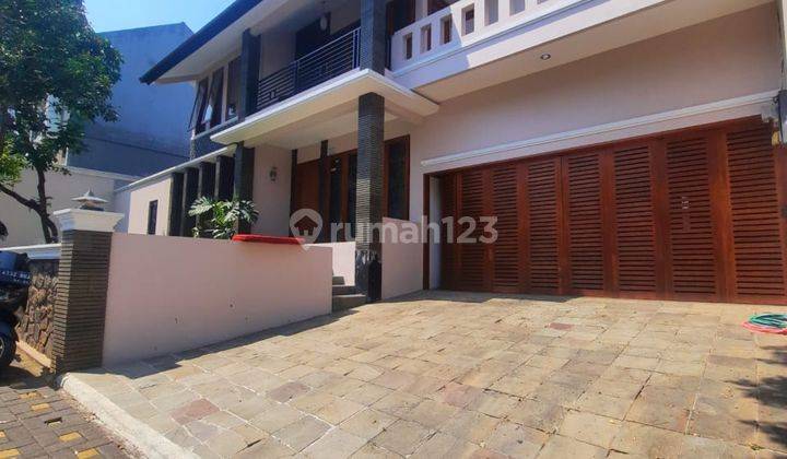 Rumah Cantik Private Pool Dalam Townhouse Cirendeu 2