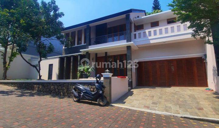 Rumah Cantik Private Pool Dalam Townhouse Cirendeu 1