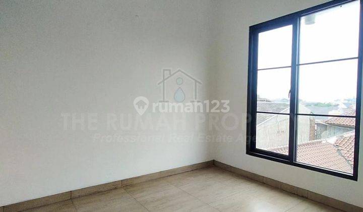 Rumah Baru Modern Minimalis 3 Lantai Kalibata Unfurnished 2