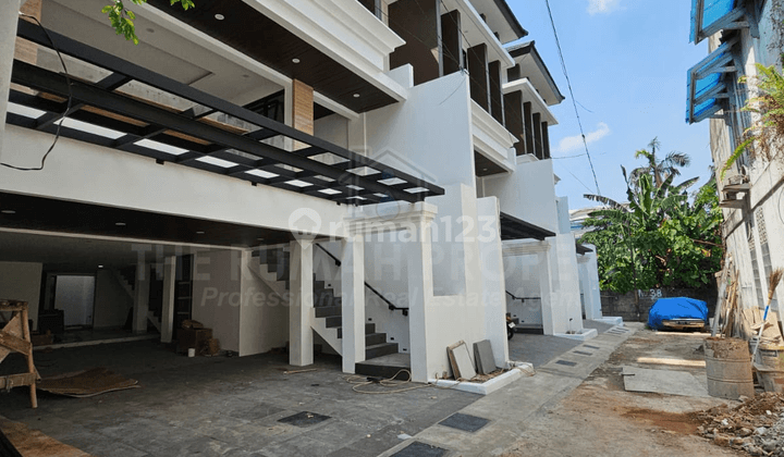 Townhouse Baru 3 Lantai Taman Cilandak Jaksel Non Pool Dan Private Pool 2