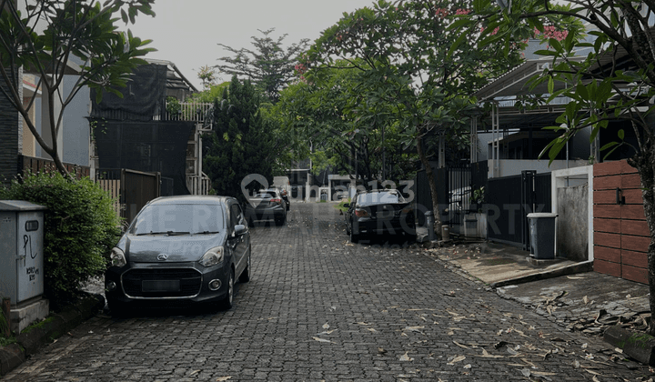 Rumah Cantik Sentuhan Desain Industrial di Villa Cinere Mas 2