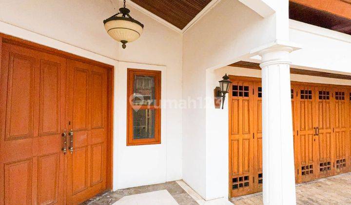 Dijual Rumah Mewah Furnished Dilengkapi Private Pool di Rawamangun 2