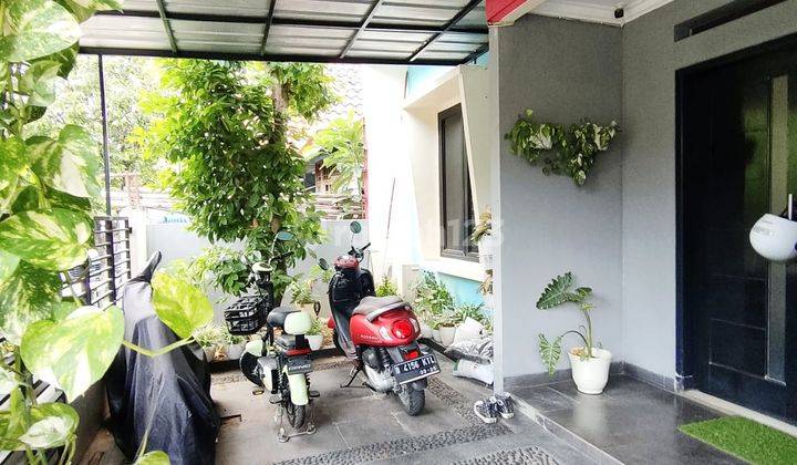 Dijual Rumah Semi Furnished 2 Lantai di Pondok Gede Jakarta Timur 1