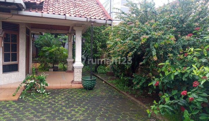 Dijual Rumah Hitung Tanah Lokasi Strategis di Rawamangun Jakarta Timur 2