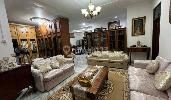 Rumah Dekat Taman Lokasi Nyaman di Rawamangun Jakarta Timur 1