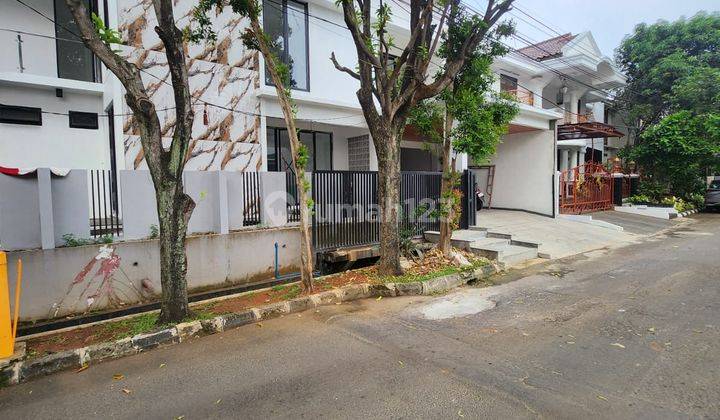 Rumah Baru Dalam Cluster di Perumahan Bintaro Jaya Tangerang Selatan 1