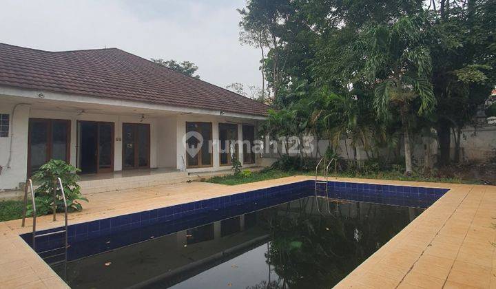 Rumah 1 Lantai Private Pool Butuh Renov di Kemang Dalam Lokasi Premium 2