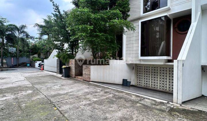 Rumah Dalam Townhouse di Lebak Bulus Area Unit Bagus 1