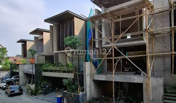 Dijual Rumah 3 Lantai Baru Kemang Jakarta Selatan Unit Terakhir 1