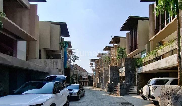 Dijual Rumah 3 Lantai Baru Kemang Jakarta Selatan Unit Terakhir 2