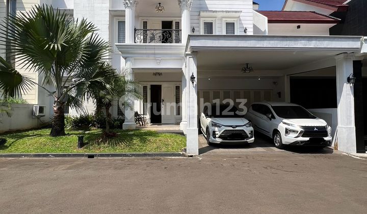 Rumah Kalasik Modern Private Pool Dalam Cluster Pejaten Barat
