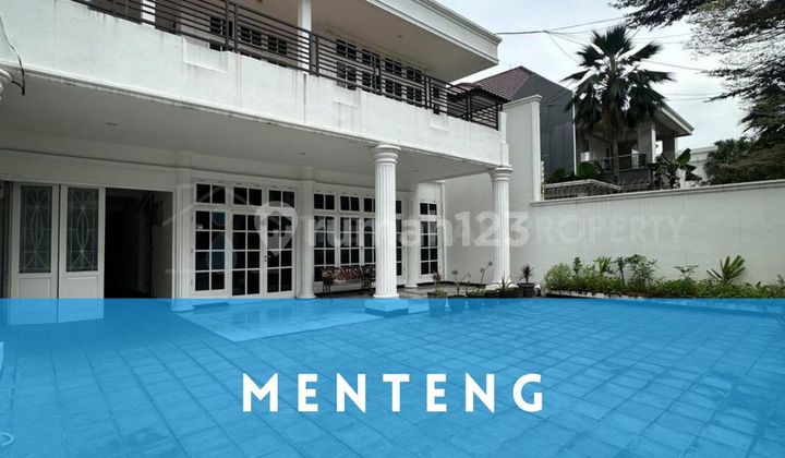 2-Storey House in Menteng, Central Jakarta, Near Teuku Umar
