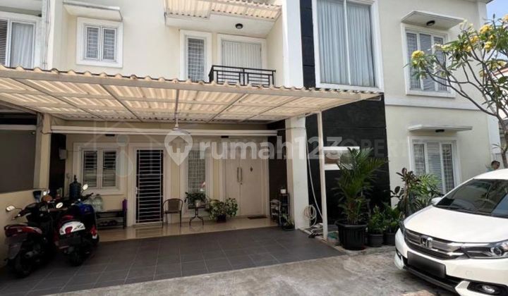 Townhouse agus 3 Lantai Private Pool Cinere 2
