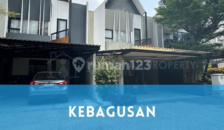 Townhouse Modern Tropis 2 Lantai 3 Kamar Kebagusan Jakarta Selatan