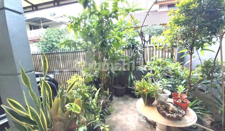 2-Storey Cluster House in West Pejaten Semi-Furnished with a Room on the Ground Floor 2