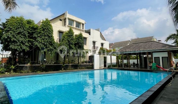 Townhouse on Veteran Raya Road, South Jakarta, Near Toll Road and Pondok Indah 2