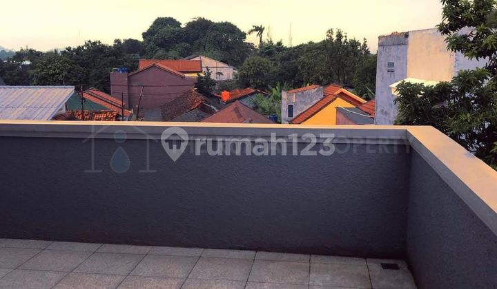 Townhouse Scandinavian Jagkarsa Jaksel Private Pool Lokasi Nyaman 2