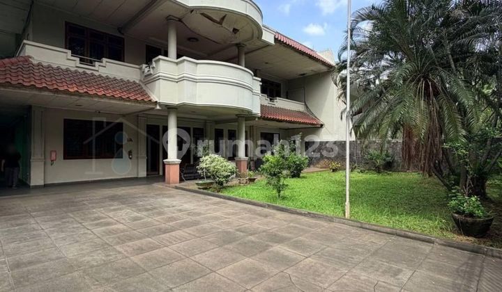 Rumah Hook Kawasan Perumahan Elit Smprug Golf Jakarta Selatan 2