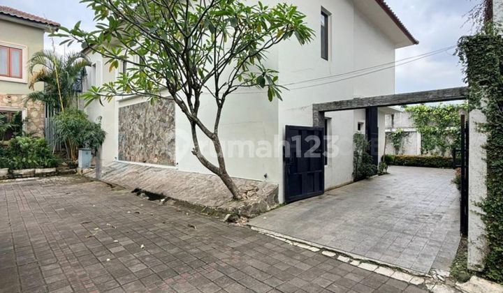 Rumah Pondok Labu Kondisi Terawat Private Pool Dalam Komplek 2