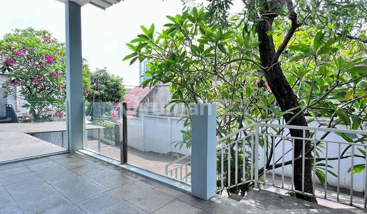 Rumah 3 Lantai Cilandak Tb Simatupang Jakarta 2