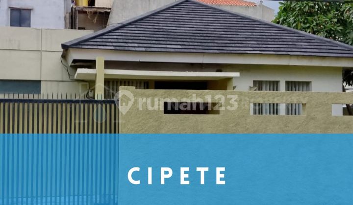 1-Story Hook House in Cipete, South Jakarta, Premium Location and Close to MRT Station