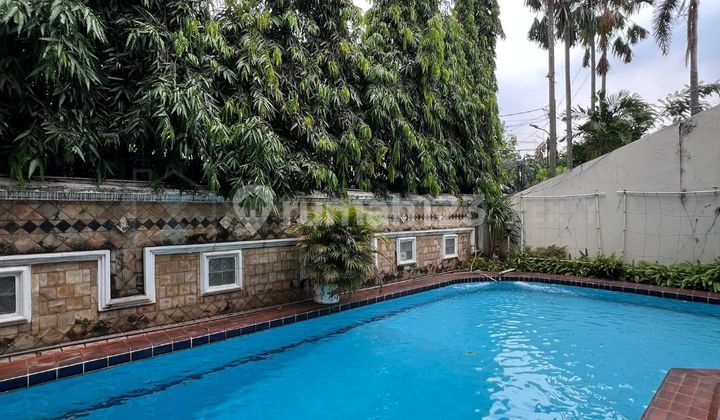 Townhouse Bagus Terawat Private Pool Kebayoran Lama Dekat Permata Hijau 2
