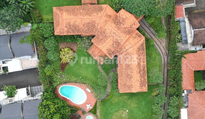 Rumah Mewah Nuansa Villa Tanah Luas Cirendeu 2