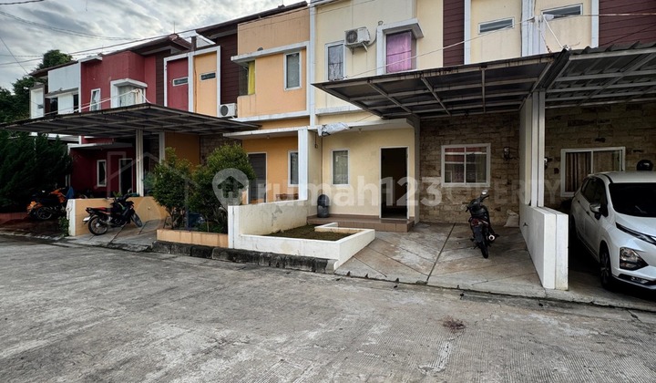 Rumah Dalam Cluster One Gate Mabad Rempoa Tangsel 2
