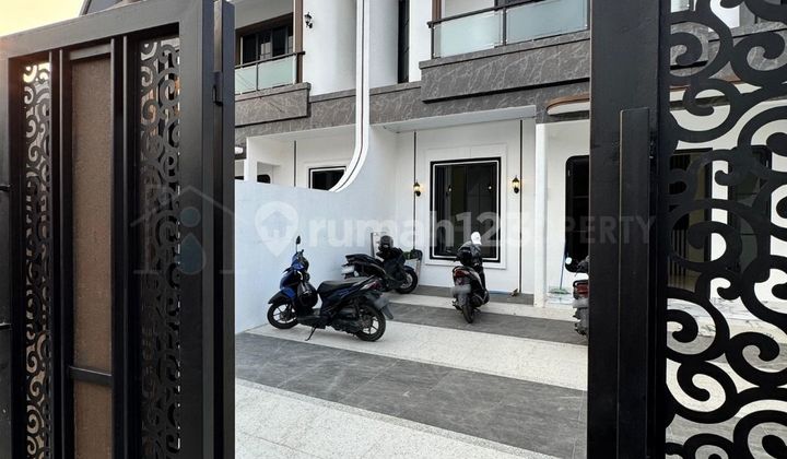 Rumah Bagus Unit Baru Modern Klasik Jagakarsa Free Biaya All In 2