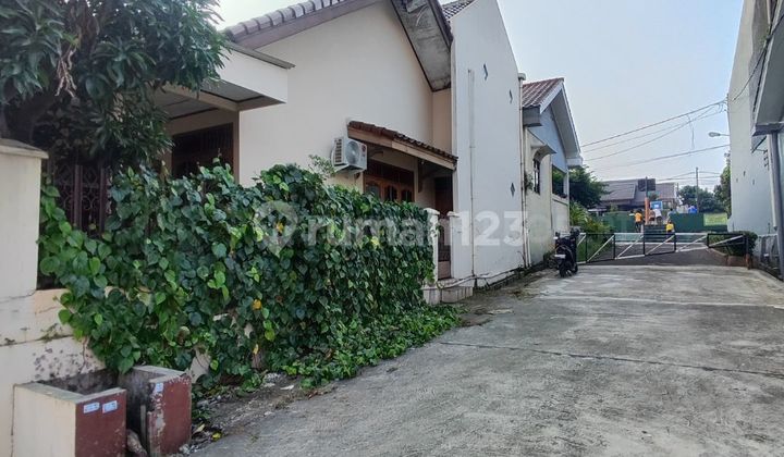Rumah Lama Hook Dalam Komplek Perumahan Cimanggis Depok 2