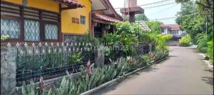 Jual Rumah Strategis Taman Meruya Ilir 2