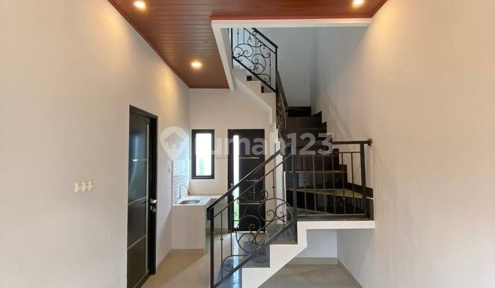Rumah 2 lantai deket Ui 2