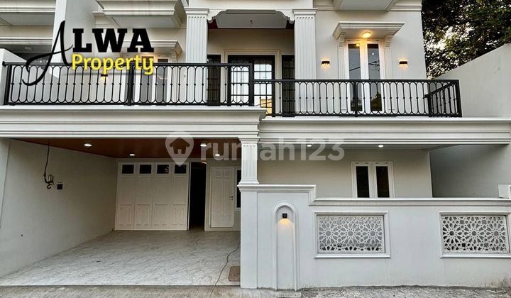 Rumah 3 Lantai Akses Jalan Besar