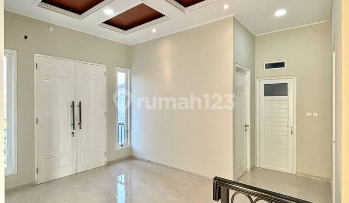 Rumah 3 Lantai Akses Jalan Besar 2