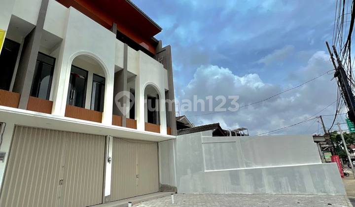 Cheap New Shophouse in Jagakarsa Cheap New Shophouse in Jagakarsa
