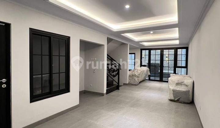 Rumah Ada Kolam Renang Kebagusan 2