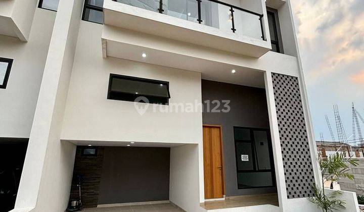 Rumah 2 Lantai Baru Mezanine  1