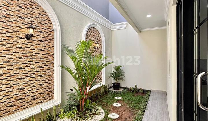Rumah Bagus Dalam Komplek Nyaman