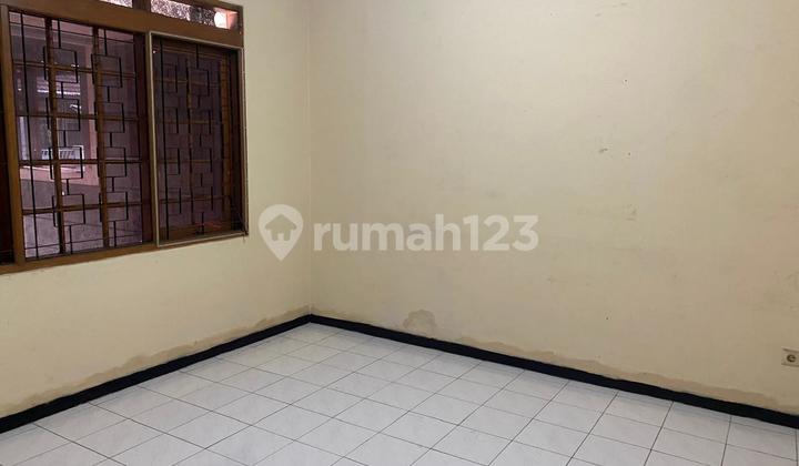 LOWERED PRICE For Sale 1.5-Story Twin Houses in Kembar Mas Utara, Bandung 2