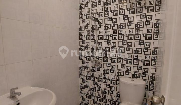 Disewa Rumah 2 Lantai Kota Baru Parahyangan Komplek Wangsakerta 2