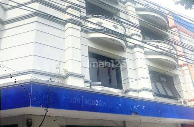Disewakan Ruko 3,5 Lantai di Raya Jemursari Surabaya 2