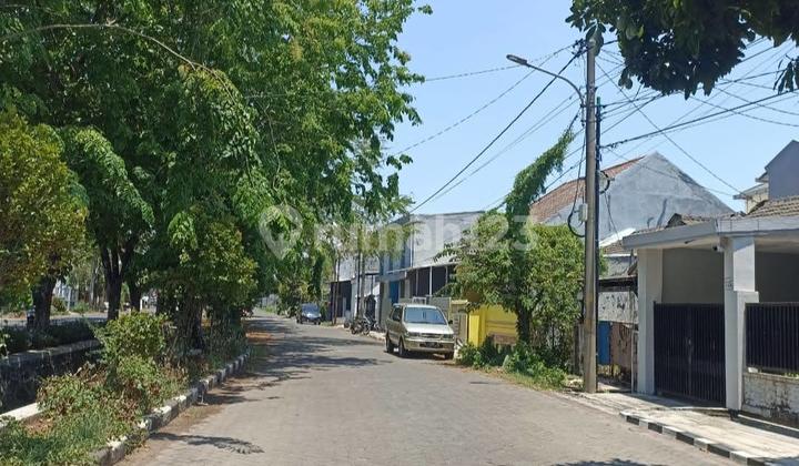 DIJUAL RUMAH STRATEGIS HITUNG TANAH DI WIGUNA 2