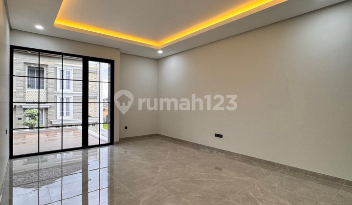 DIJUAL RUMAH MODERN BARU GRESS 3,5 LANTAI DI CITRALAND 2