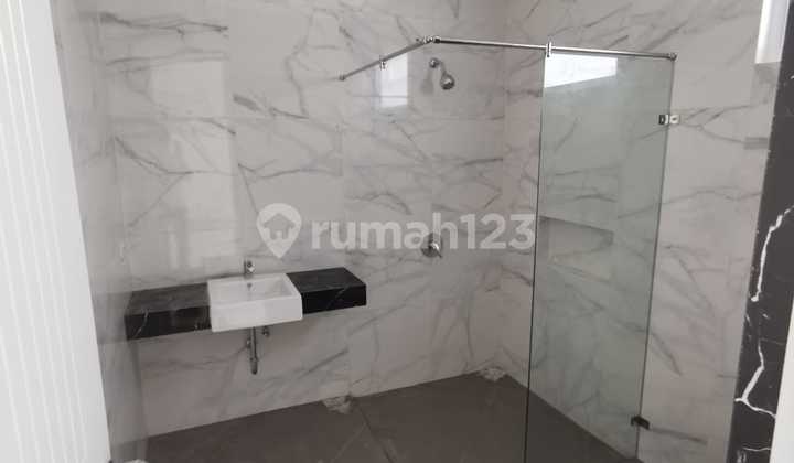 DIJUAL RUMAH BARU GRESS DI ROYAL RESIDENCE 2