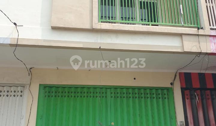 EN45 Rent Shop House 2 floors Good Condition Ready to Use Cheap Strategic in Menganti,
