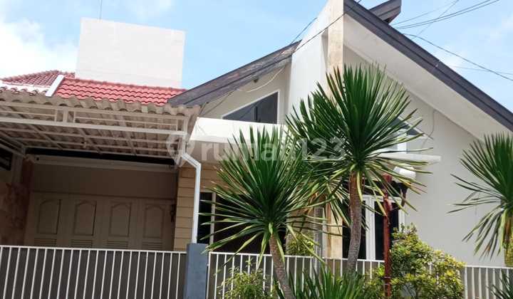 Dijual Rumah Mewah Lokasi Premium Gkb Jawa Asri, Gresik Dijual Rumah Mewah Lokasi Premium Gkb Jawa Asri, Gresik